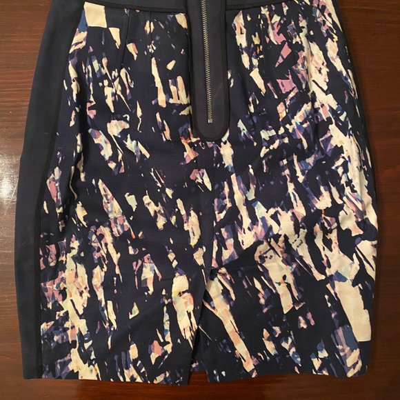 Club Monaco Skirt - Picture 2 of 3
